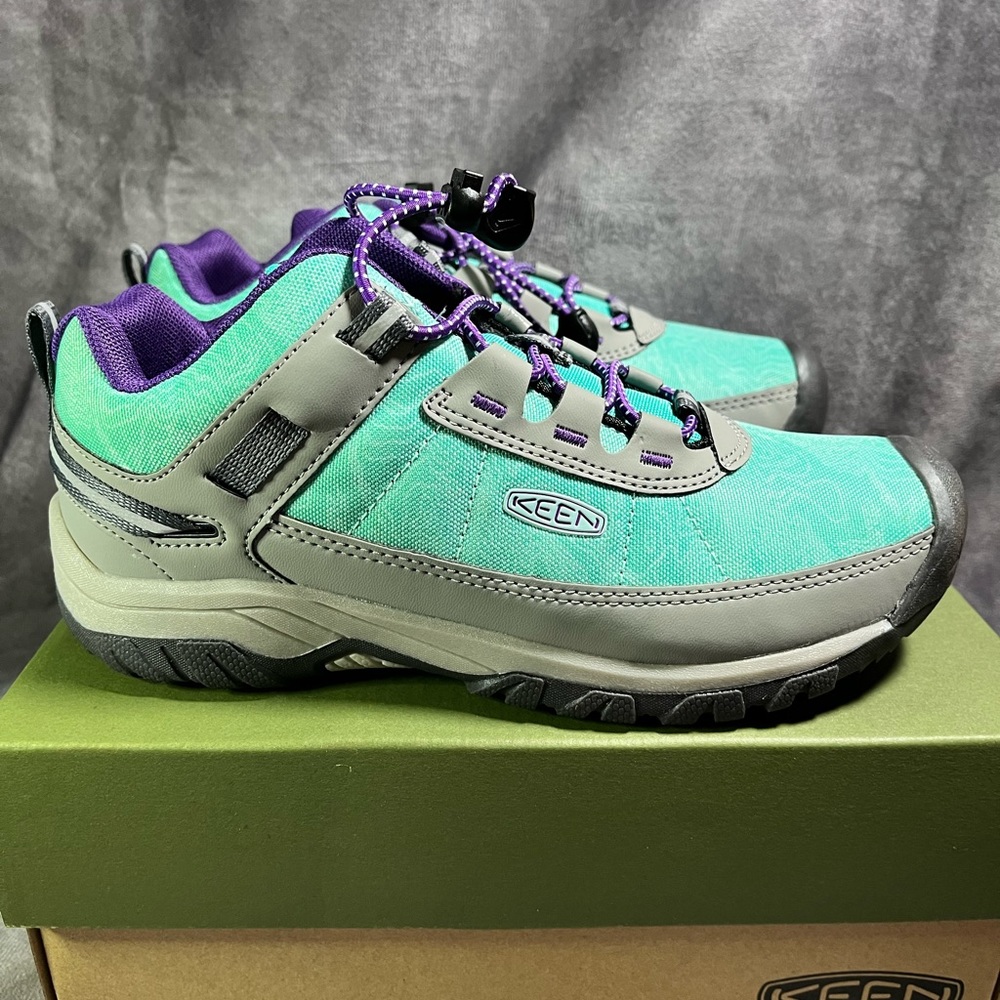 ❤️ BNIB Keen targhee sport size 3Y